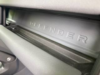 LAND ROVER Defender usata, con Servosterzo