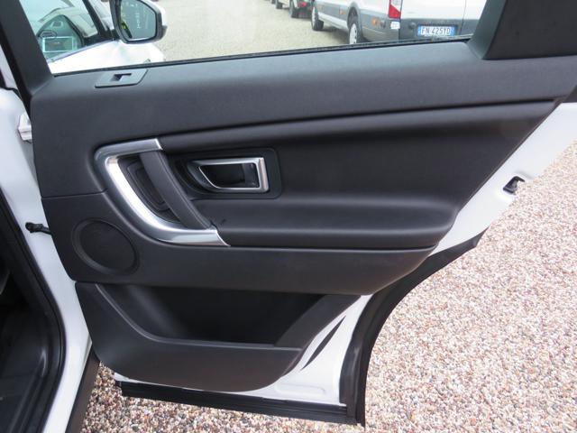LAND ROVER Discovery Sport usata 23