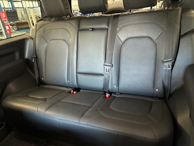 LAND ROVER Defender usata, con ESP