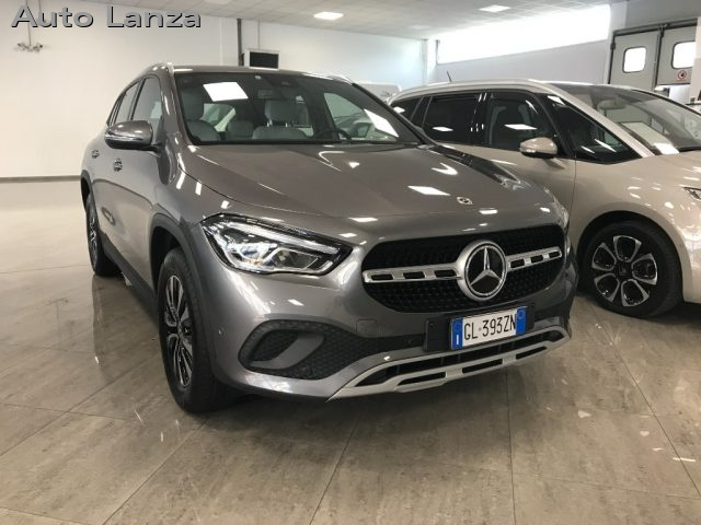 MERCEDES-BENZ GLA 250 usata, con Airbag