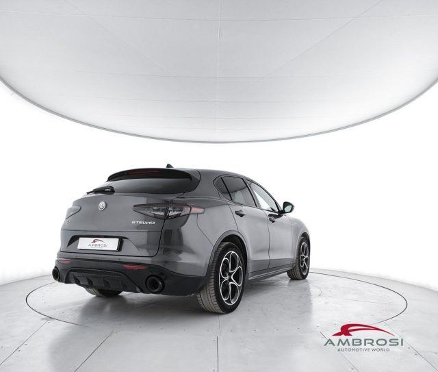 ALFA ROMEO Stelvio usata 2