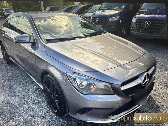 MERCEDES-BENZ CLA 180 usata, con Alzacristalli elettrici