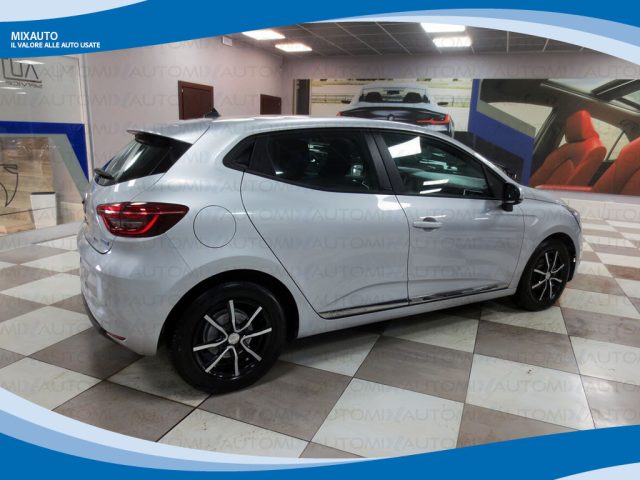 RENAULT Clio usata, con Airbag