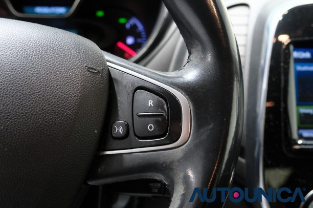 RENAULT Captur usata, con Autoradio digitale