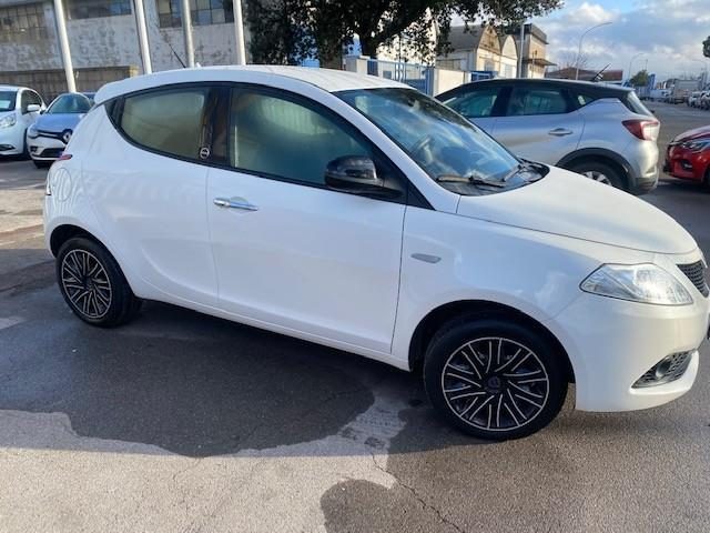 LANCIA Ypsilon usata 1