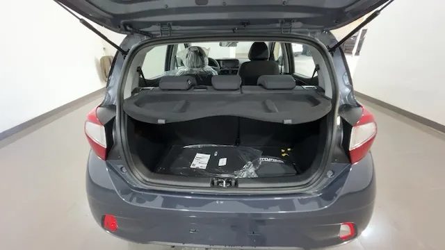 HYUNDAI i10 usata, con Alzacristalli elettrici