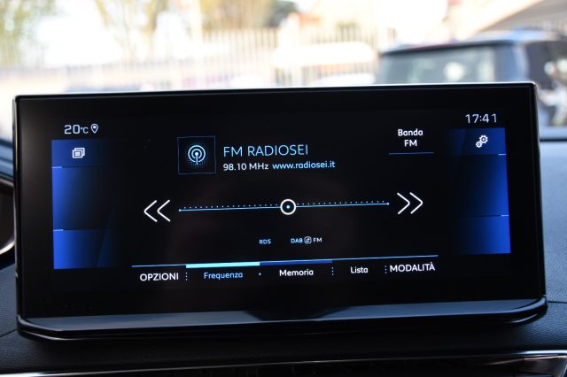 PEUGEOT 3008 usata, con Controllo vocale