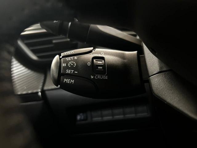 PEUGEOT 2008 usata, con Park Distance Control