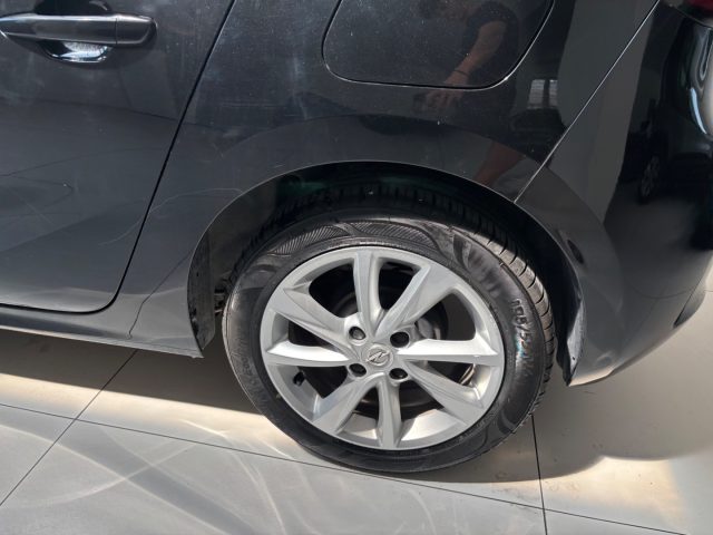 OPEL Corsa usata, con Autoradio digitale