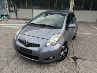 TOYOTA Yaris usata, con Autoradio
