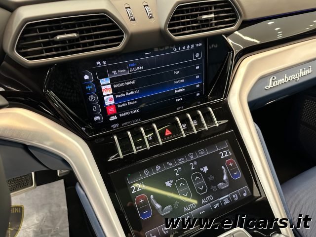 LAMBORGHINI Urus usata, con USB