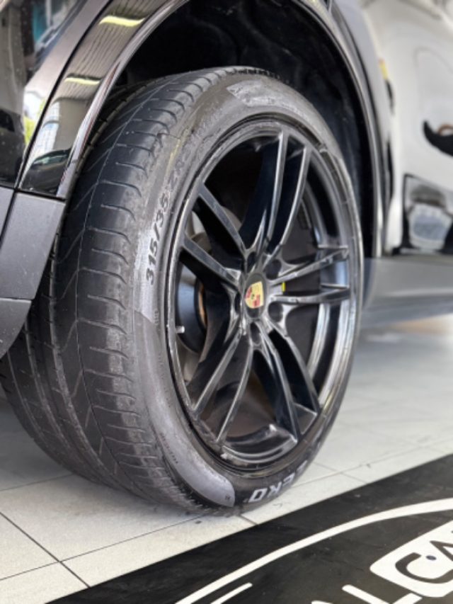PORSCHE Cayenne usata, con Fendinebbia