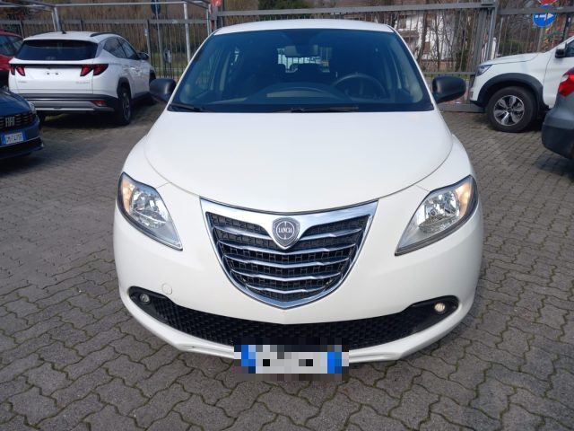 LANCIA Ypsilon usata, con ESP
