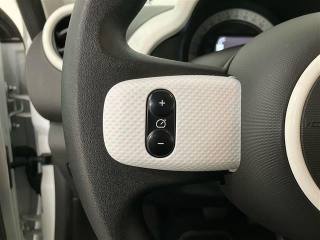 RENAULT Twingo usata 17