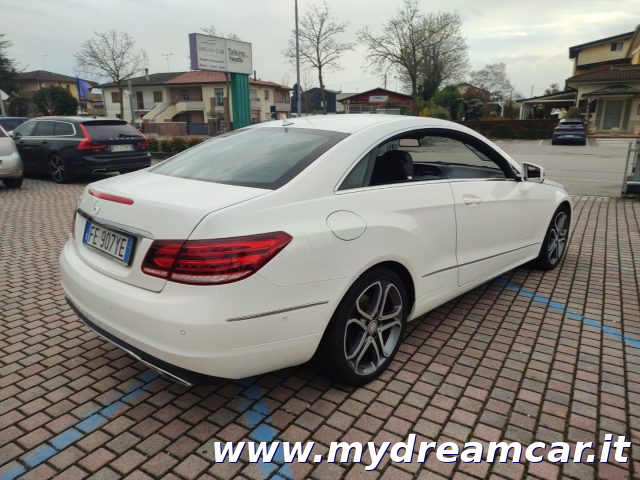 MERCEDES-BENZ E 220 usata 33