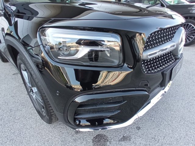 MERCEDES-BENZ GLB 200 usata, con Chiusura centralizzata