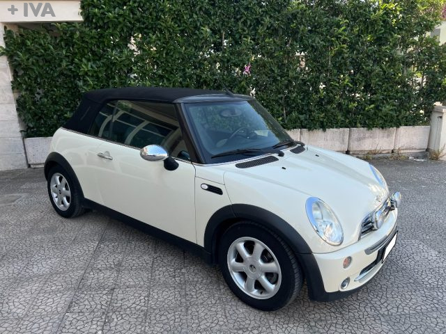 MINI Cabrio usata 11