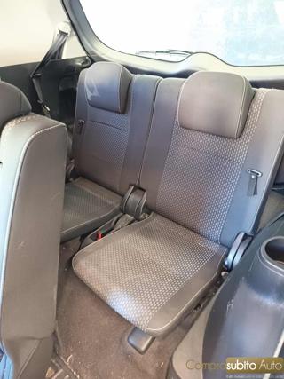 TOYOTA Verso usata 23