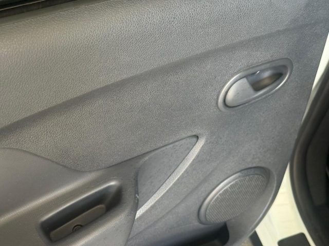 DACIA Sandero usata, con Bluetooth