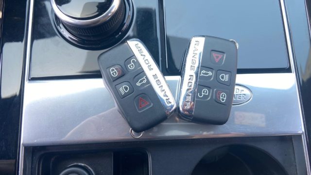 LAND ROVER Range Rover Velar usata, con Filtro antiparticolato