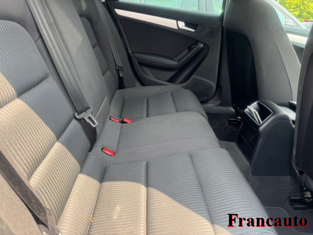 AUDI A4 usata, con Autoradio