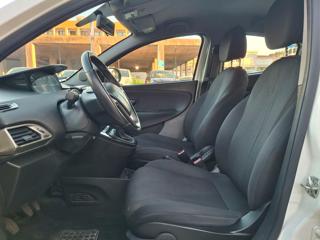 LANCIA Ypsilon usata, con Touch screen