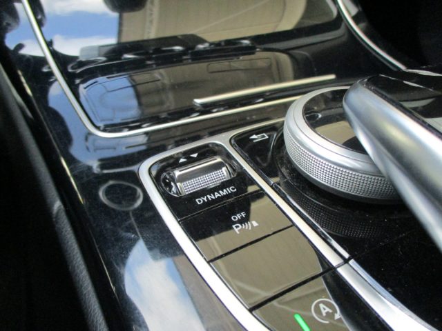 MERCEDES-BENZ C 200 usata, con Fari LED
