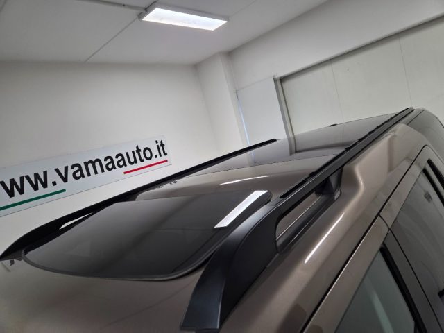 LAND ROVER Discovery usata, con Bracciolo