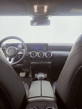 MERCEDES-BENZ CLA 200 usata, con Fari LED