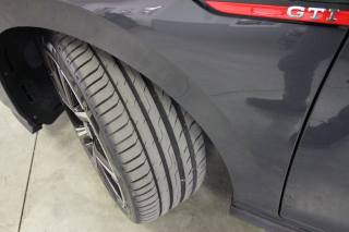 VOLKSWAGEN Golf usata, con Touch screen