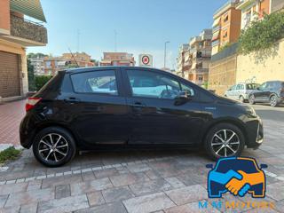 TOYOTA Yaris usata, con Autoradio