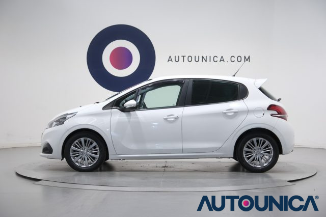 PEUGEOT 208 usata, con Touch screen