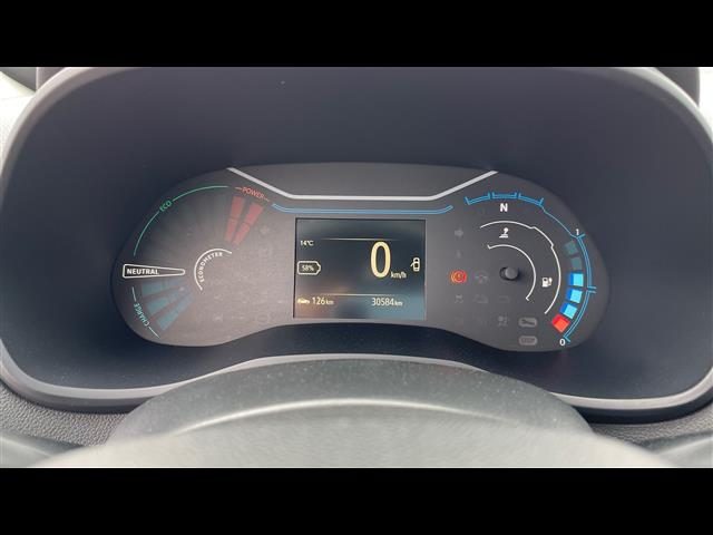 DACIA Spring usata, con USB