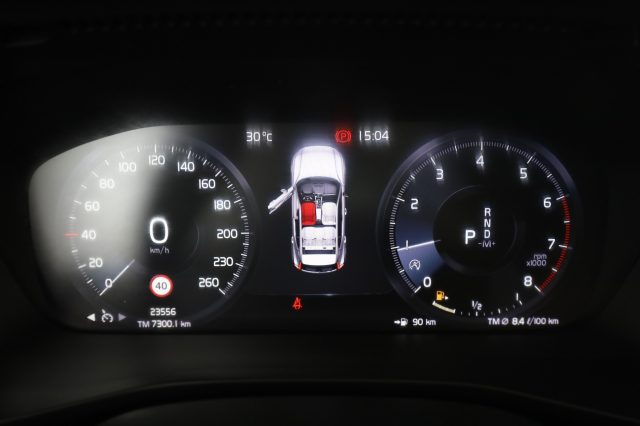 VOLVO XC40 usata 6