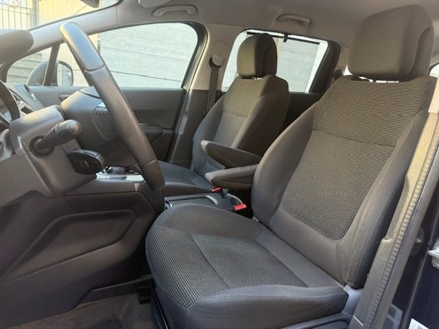 PEUGEOT 5008 usata, con Cruise Control