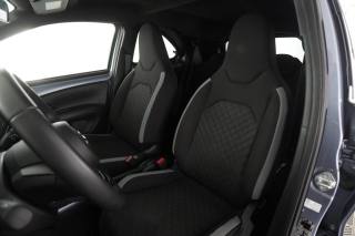 TOYOTA Aygo X usata 5