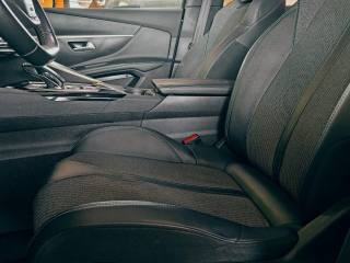 PEUGEOT 5008 usata, con Controllo elettronico della corsia
