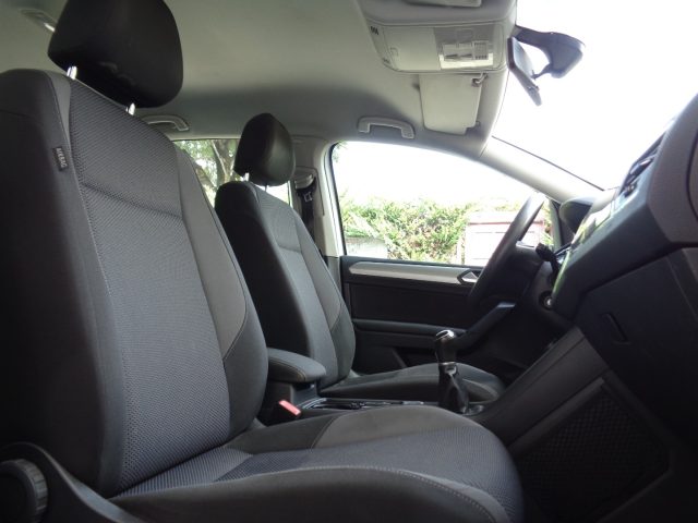 VOLKSWAGEN Touran usata, con Climatizzatore