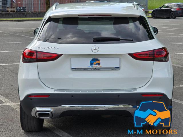 MERCEDES-BENZ GLA 200 usata, con Autoradio