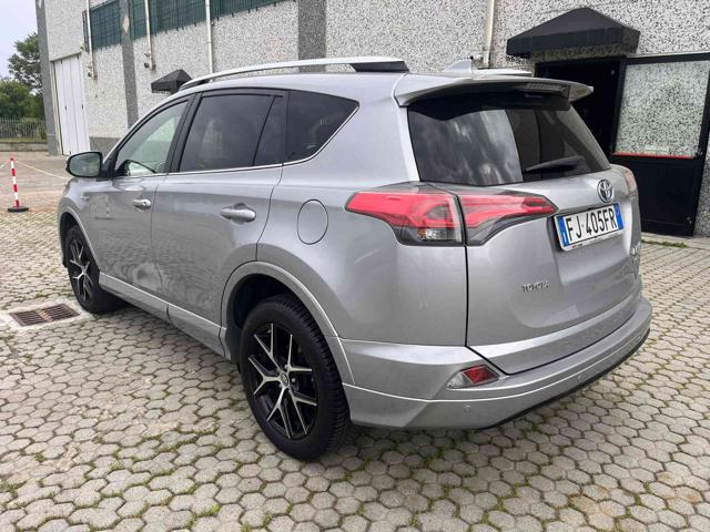 TOYOTA RAV 4 MY23 usata, con Alzacristalli elettrici