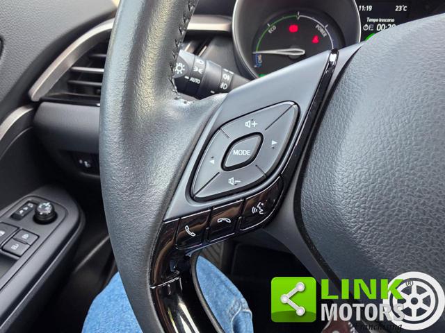 TOYOTA C-HR usata, con Apple CarPlay