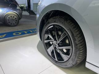 OPEL Corsa usata, con Airbag testa