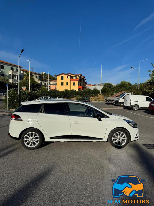 RENAULT Clio usata, con Chiusura centralizzata