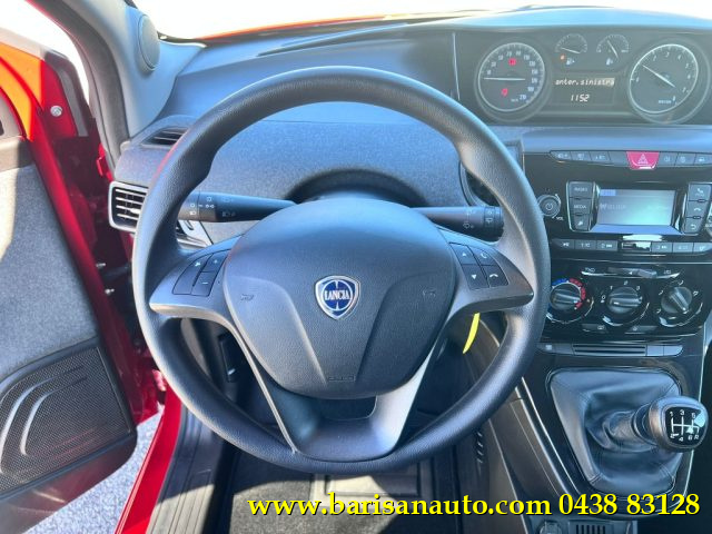 LANCIA Ypsilon usata, con USB