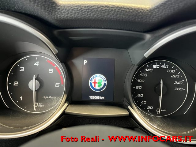 ALFA ROMEO Stelvio usata, con Fari Xenon
