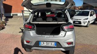 MAHINDRA KUV100 usata, con Volante multifunzione