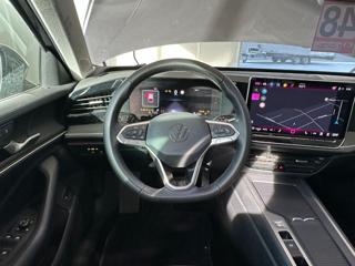 VOLKSWAGEN Passat usata, con Park Distance Control