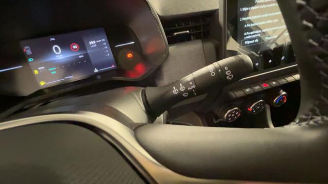 RENAULT Clio usata, con USB