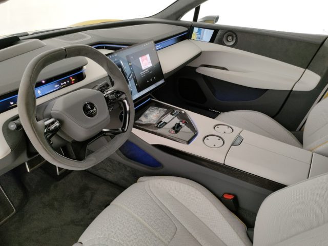 LOTUS Emeya usata, con Interni in pelle