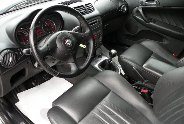 ALFA ROMEO 147 usata, con Airbag Passeggero